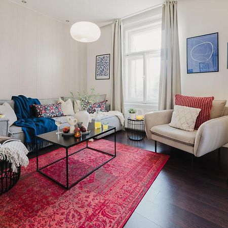Prague Days - Stylish Apartment - Netflix - Hip District Екстериор снимка
