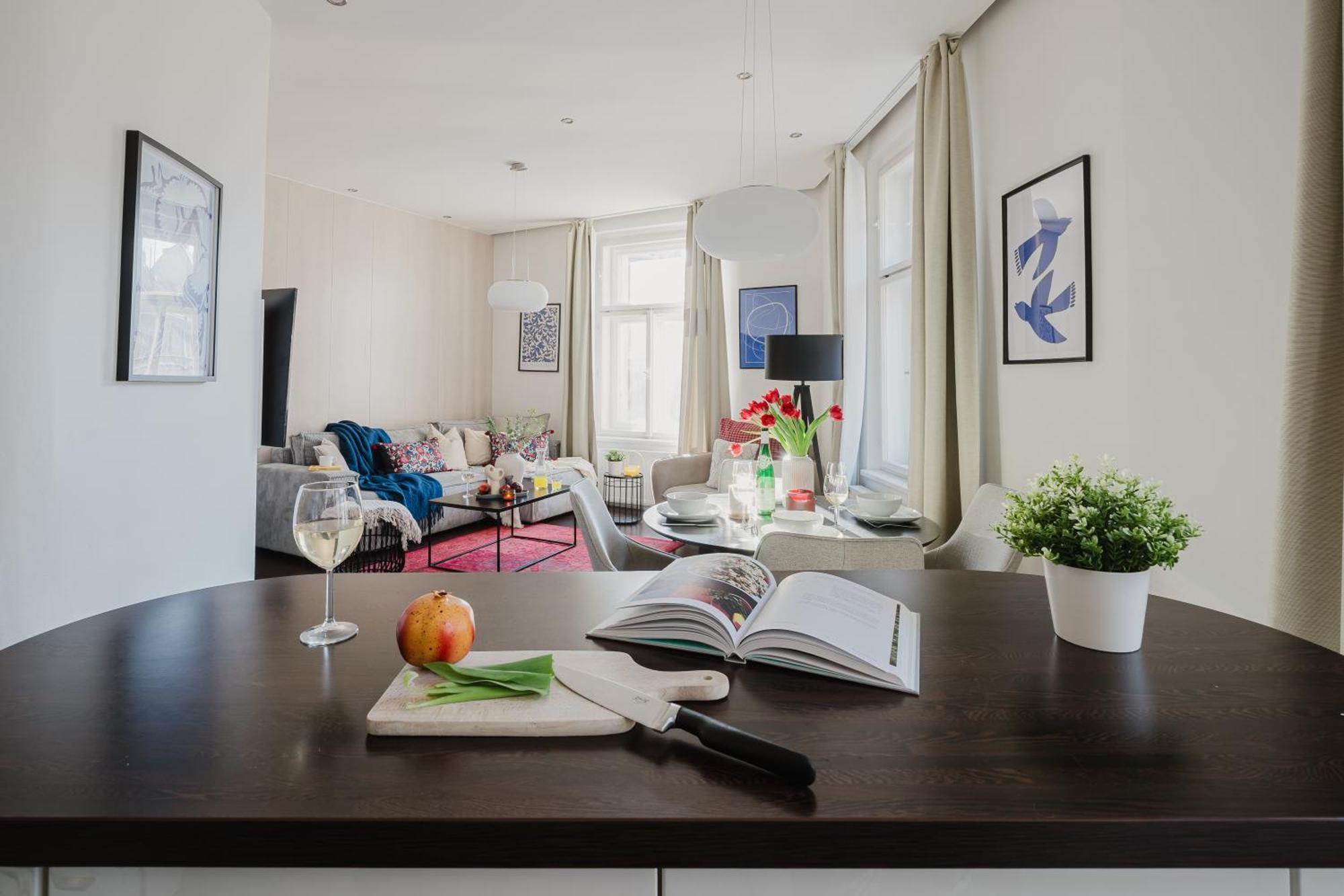 Prague Days - Stylish Apartment - Netflix - Hip District Екстериор снимка