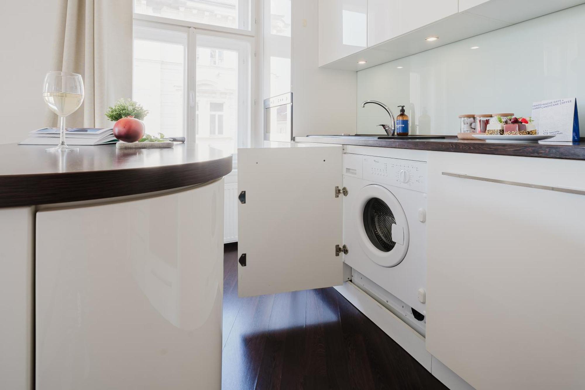 Prague Days - Stylish Apartment - Netflix - Hip District Екстериор снимка